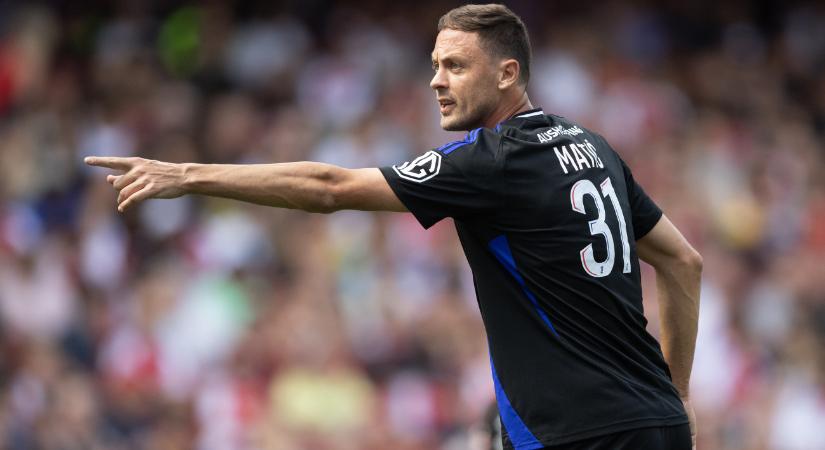 Kétmeccses eltiltás járt, amiért akart szivárványszínekben pompázni