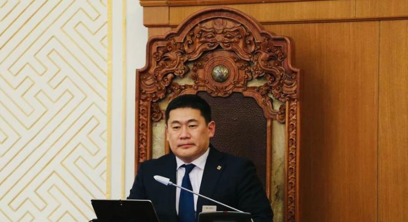Lemondott Mongólia miniszterelnöke fia fényűző életmódja miatt
