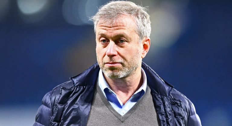 Perrel fenyegeti a brit kormány Roman Abramovicsot, hogy a Chelsea vételárát segélyként Ukrajnába juttassák
