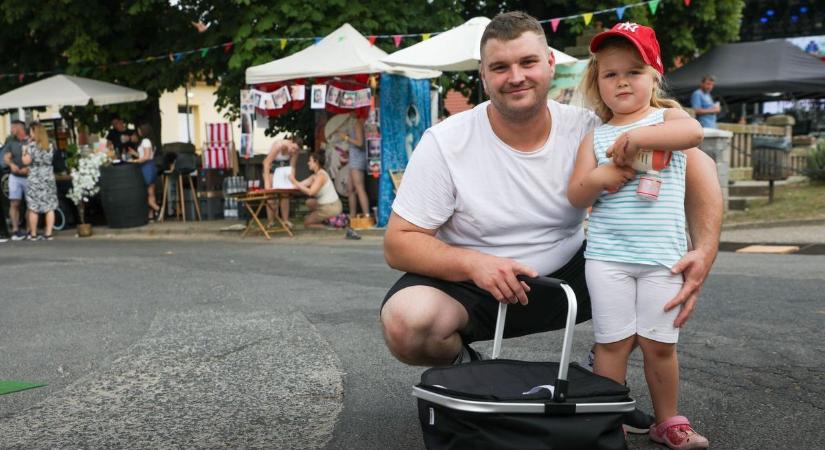 Világsztárok lepték el Szomolyát! Fergeteges fesztivál hangulat uralkodik