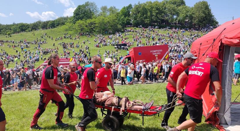 Egy nőt újra kellett éleszteni, 28-an elájultak az idei csíksomlyói búcsún