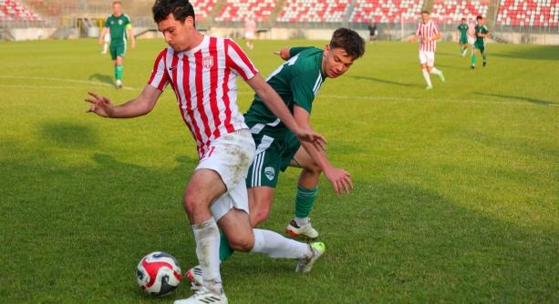 Előnyben a DFC