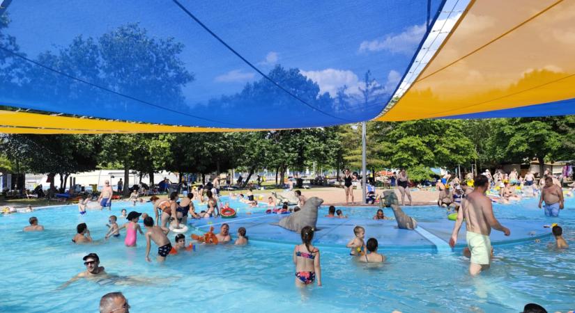 Mennyiből lakhatunk jól a hajdúszoboszlói strandon? Utánajártunk