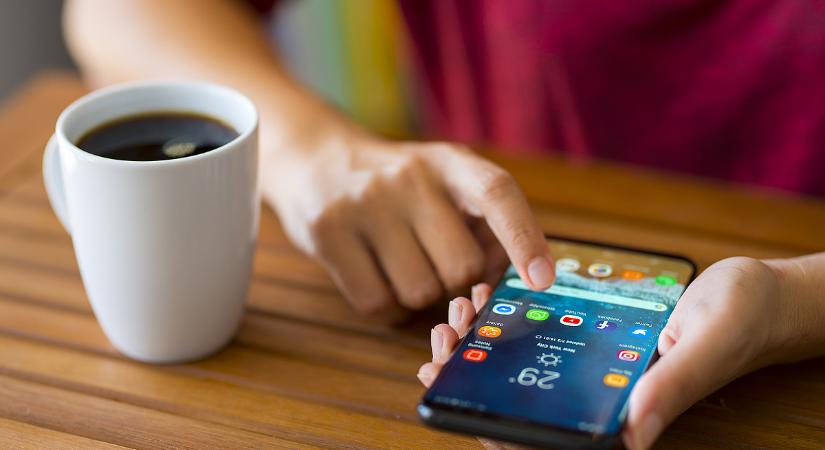 Így kémkedtek utánunk a legnagyobb appok egy Androidos hiba miatt