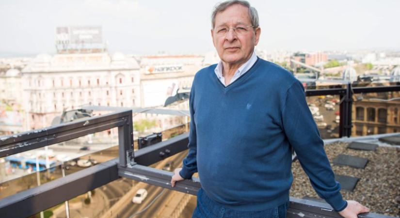 Nádas Péter a fluxért futott