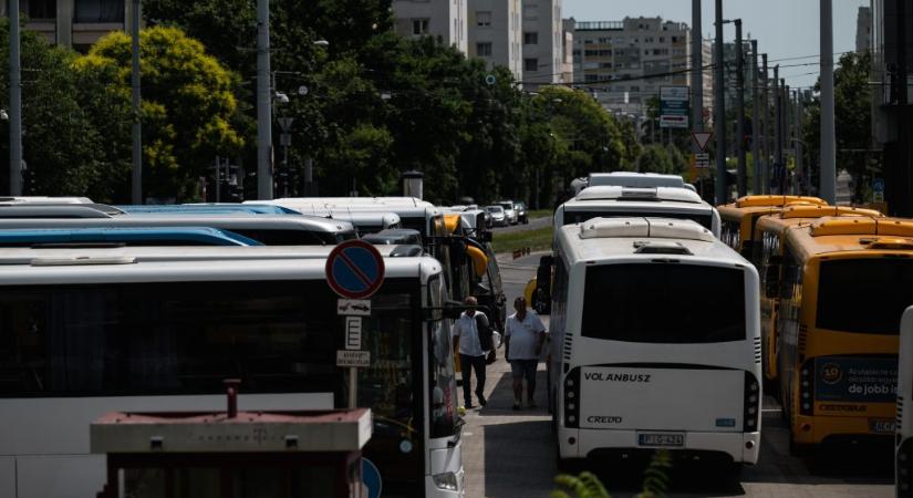 Ma is 300 busszal készül a MÁV, és akár rendőri felvezetés is lehet Budapest felé a Balatonról