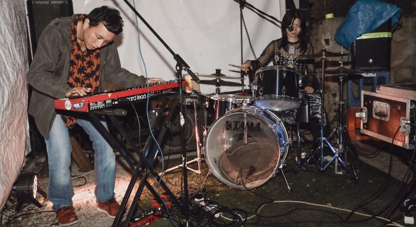 Ilyen sincs mindennap! Japán punk-rock az Avason - képek, videó
