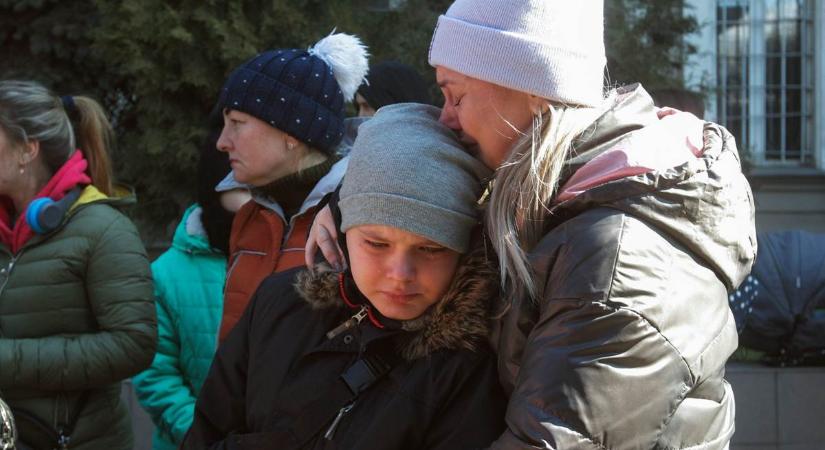 Egyre több 17 éves ukrán fiatal hagyja el az országot – oktatási ombudsman
