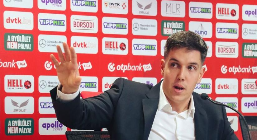 Árulást emleget, visszaszólt a kirúgott bulizós sportigazgató
