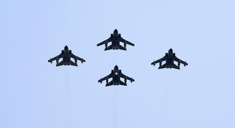 Váratlan húzás Moszkvától: Amerika felé költöztetik a bombázókat