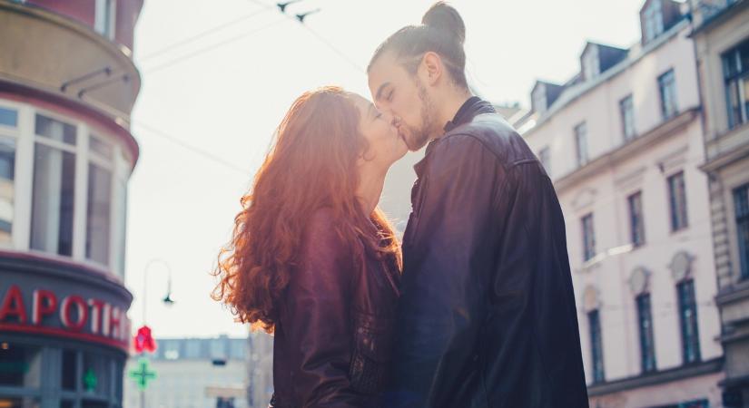 Ezek a csillagjegyek irtó jól csókolnak – elolvadsz tőlük!