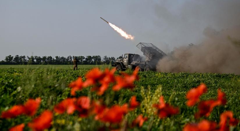 Oroszország mélyén csaptak le az ukrán drónok egy fegyvergyárra