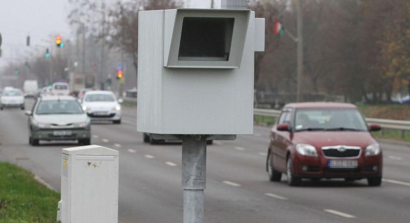 Kiderült, meddig lát a traffipax és talán még a Borsodban kóborló medvét is kiszúrja!