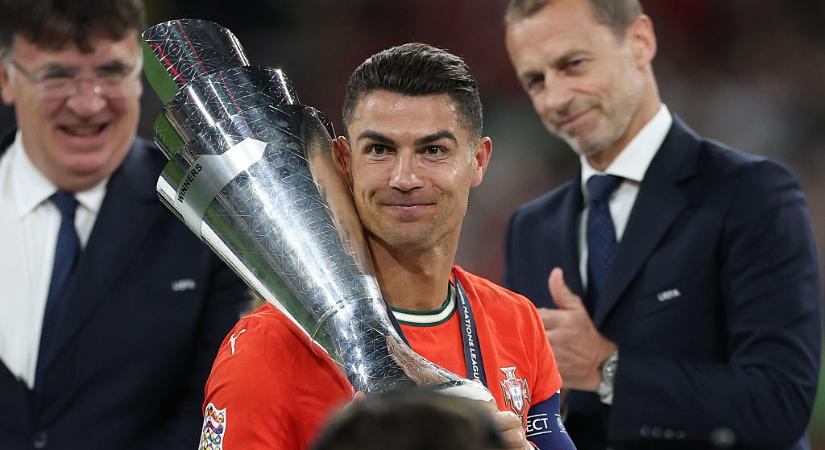 Cristiano Ronaldo: „a hazám sikere érdekében a lábamat is szívesen eltörném…”