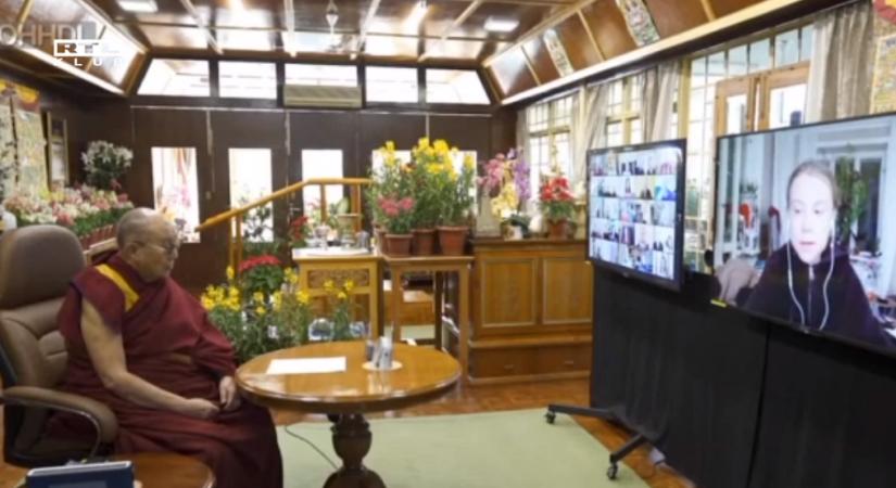 Vajon miről beszélgethetett Greta Thunberg és a Dalai Láma videóchaten?