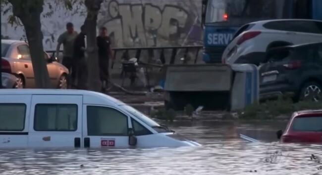 Rekordmennyiségű csapadék bénította meg Bukarestet