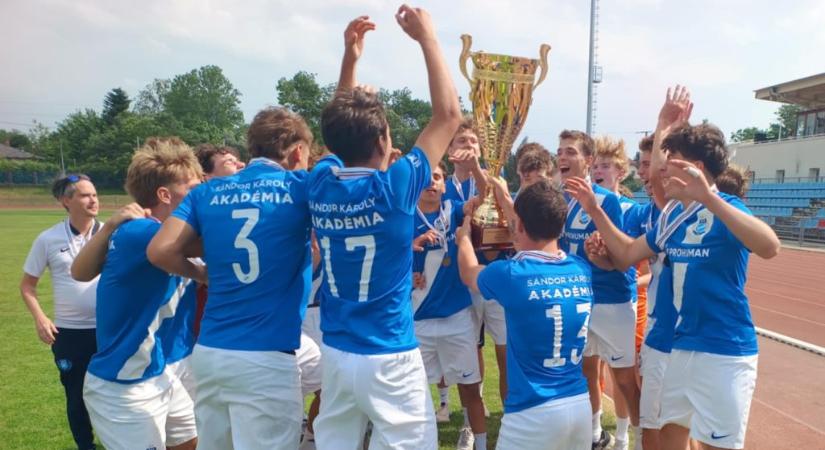 Egy elfeledett magyar futballista emlékét őrzi Velence és Budapest