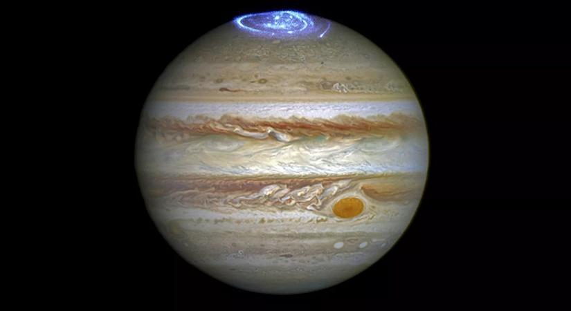Jelenleg is zsugorodik a Jupiter, már a felére csökkent a mérete