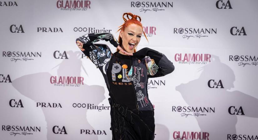 Sírt a boldogságtól a focista – DJ Yamina titokban férjhez ment