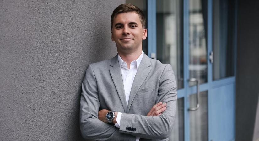 A Révaiból indult az űrhajós program egyik orvosa, ő segítette Kapu Tibort