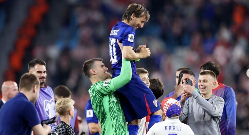 Könnybe lábad a Real-drukkerek szeme, ha meglátják Modric pompás gólpasszát