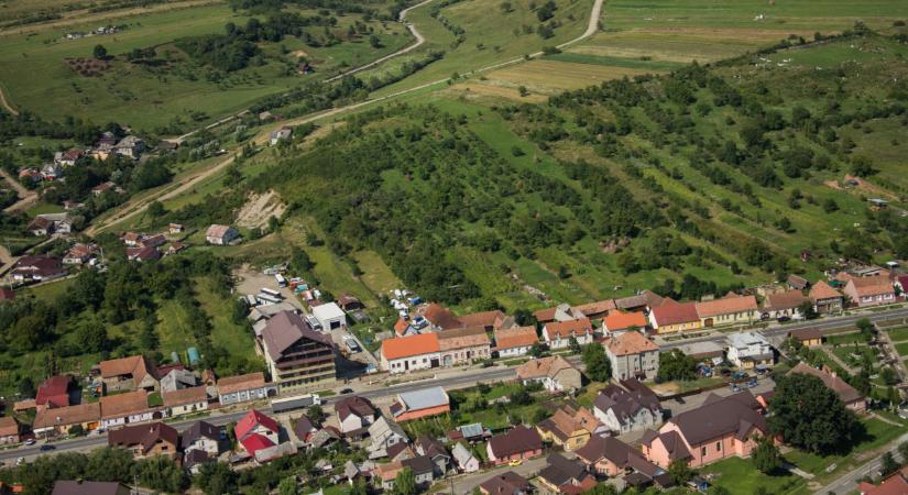 Kellemetlen meglepetés érheti a magyar autósokat; újabb útszakaszokon kell fizetni, itt a lista