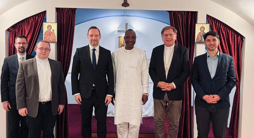 Nigériai evangélikus tanúságtevő volt Azbej Tristan vendége