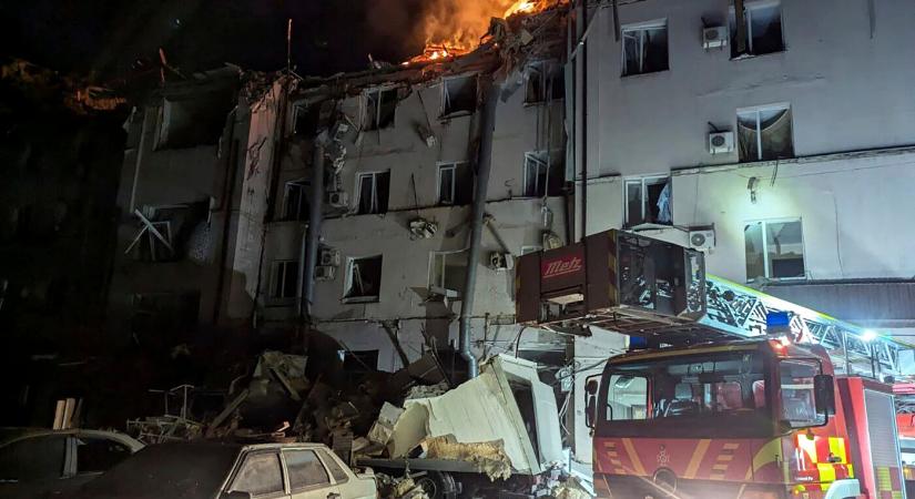 Ukrán légierő: ketten meghaltak, sokan megsebesültek az orosz hadsereg éjszakai kombinált légicsapásában