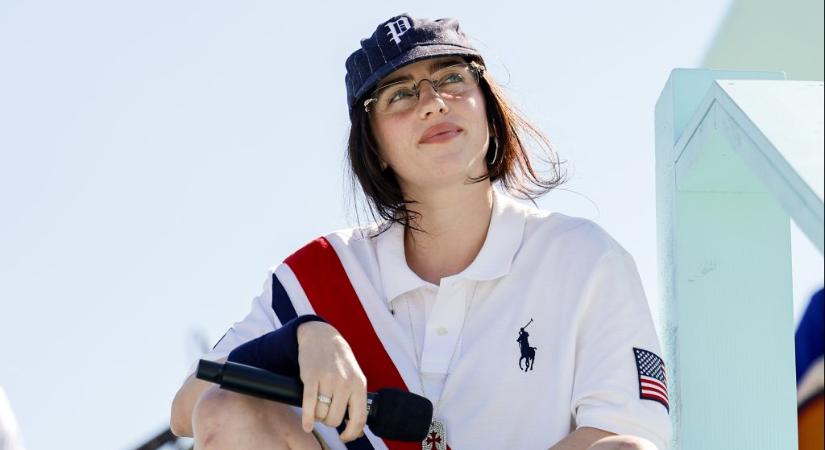 Olaszországban, egy erkélyen csókolózott új pasijával Billie Eilish