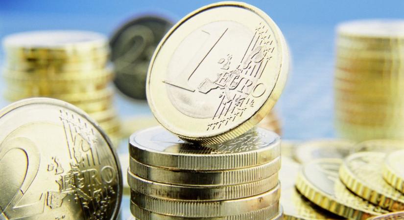 Előkerültek a magyar Eurós pénzérme tervei, nem akárki van a hátulján