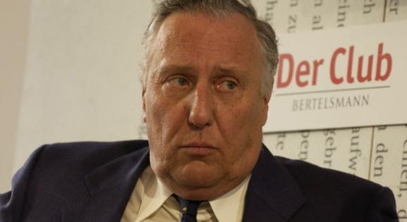 Elhunyt Frederick Forsyth brit szerző, aki saját maga fedte fel, hogy kém volt