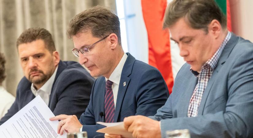 Rendkívüli közgyűlést tartott reggel az önkormányzat