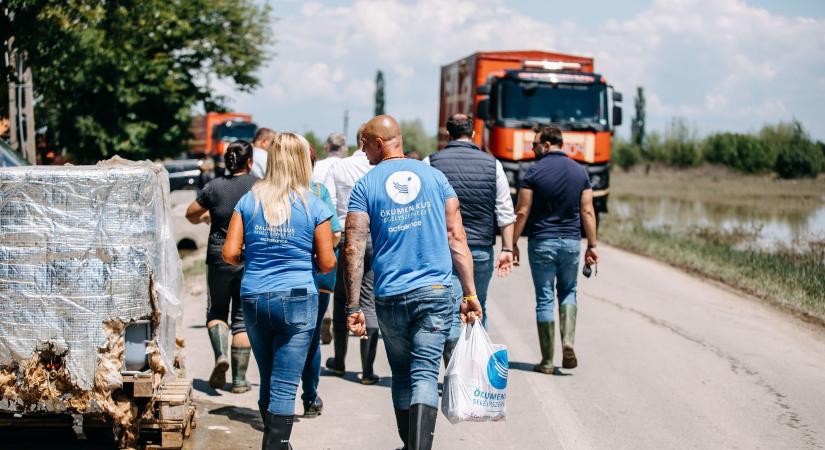 Palackozott vízzel is segíti a Küküllő menti településen élőket az Ökumenikus Segélyszervezet