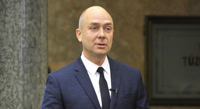 Szavazott a kormánypártok jelöltjéről az igazságügyi bizottság