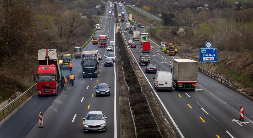 Baleset lassítja az M1-est, ezt a szakaszt inkább kerüld