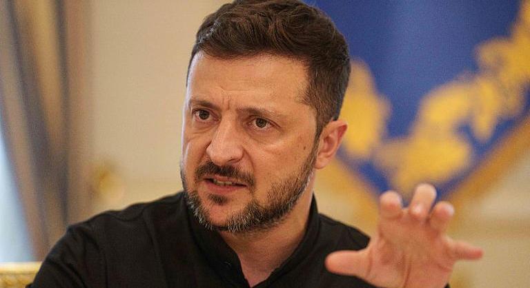 Zelenszkij: “Orbán Viktor történelmi hibát követ el!”