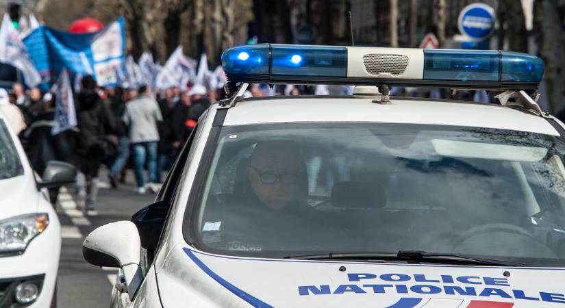 Dráma egy francia iskolában: 14 éves gyerek ölt meg egy dolgozót, késsel rontott neki