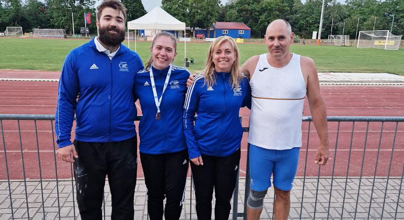 Értékes eredményekkel zárult a Budapest Open és az UTE rúdugró versenye
