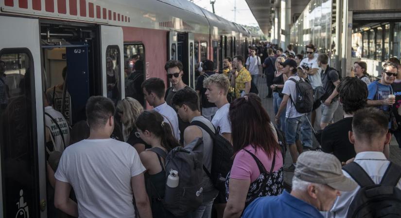 Vitézy Dávid: A szombati vasúti káoszért nem a Siemens, nem a jó idő és nem is a sok utas, egyedül Lázár János felel