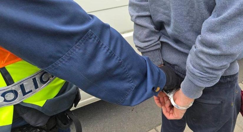 Berobbanhat a hajtóvadászat Nyíregyházán is, ezért már boltokat is szó nélkül bezárathatnak