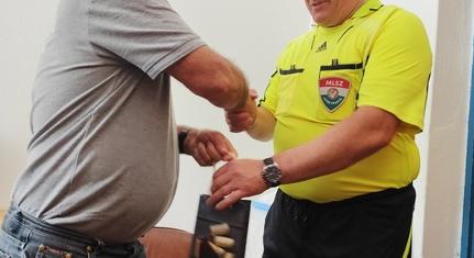 Elbúcsúzott a pályától Ádám József, a baranya megyei futball egyik legismertebb sípmestere