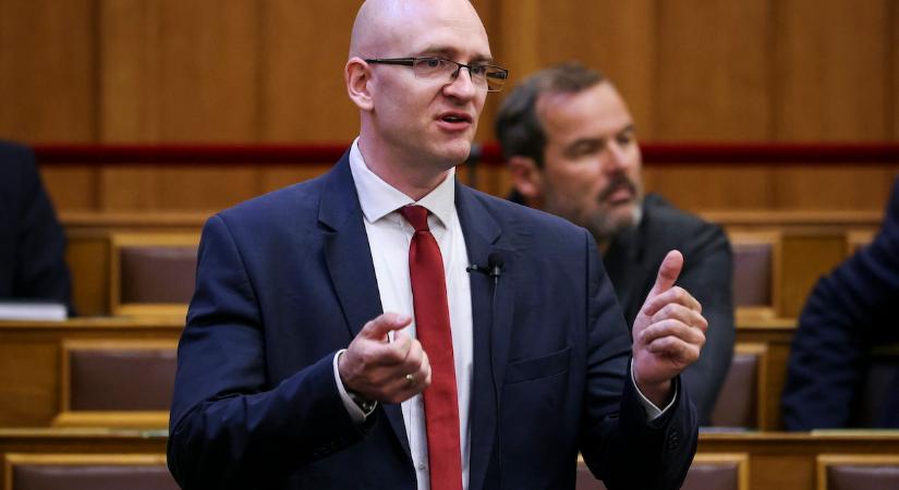 Z. Kárpát Dániel: Megtört a jég!