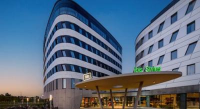 Új TRIBE hotel nyílt a budapesti repülőtéren