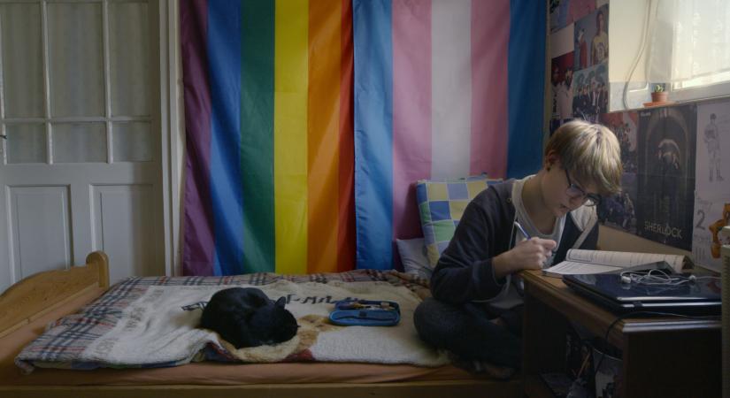 LMBTQ válogatás a Verziótékában a Pride hónap keretében