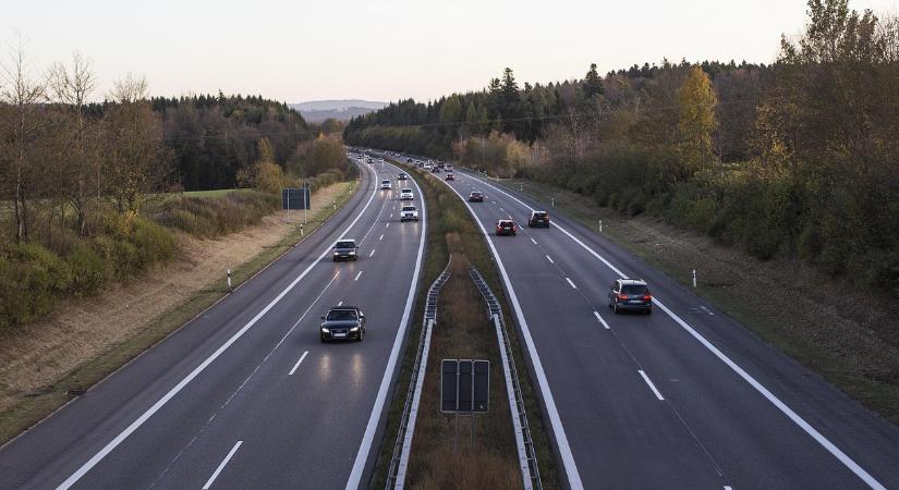 Büntetés járhat érte, ha nem tankolja meg időben az autót