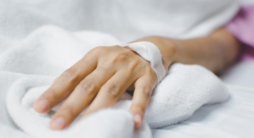 42 millió forintot kap a férfi, aki terhes feleségét is elveszítette a szegedi klinikán