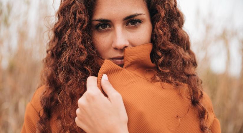 Hogyan öltözködik egy önbizalomhiányos nő: 6 jel, amit te is könnyedén kiszúrhatsz