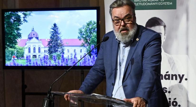 L. Simon László új feladata: miniszteri biztosként négy év alatt vigye a Mezőgazdasági Múzeumot Gödöllőre