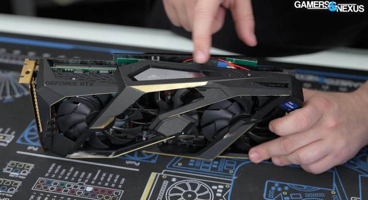 Ebbe a videókártyába belefért egy egész PC