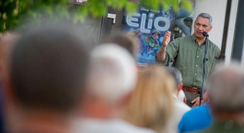 Lázár János: A sorompó egy másik kormány alatt is meghibásodna